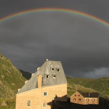 Hotel Ospizio San Gottardo *